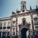 Arco da Vila in the historic centre of Faro, Algarve