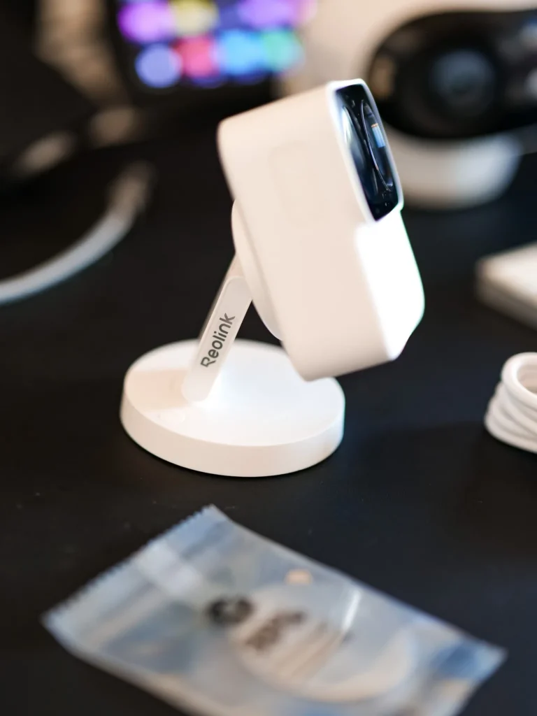 Magnetic mount for the Reolink Argus MagiCam